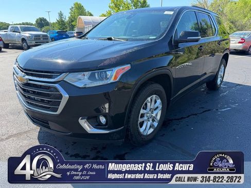 Used 2021 Chevrolet Traverse LT FWD image 1