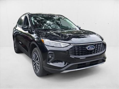 New 2025 Ford Escape SE image 7