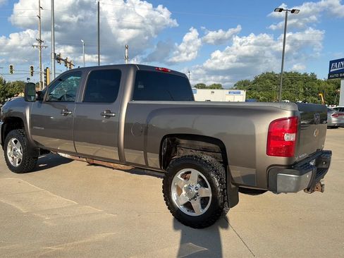 Used 2013 Chevrolet Silverado 2500 LTZ w/ LTZ Plus Package AWD/4WD image 15