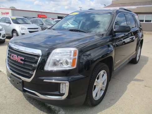 Used 2017 GMC Terrain SLE AWD/4WD image 2
