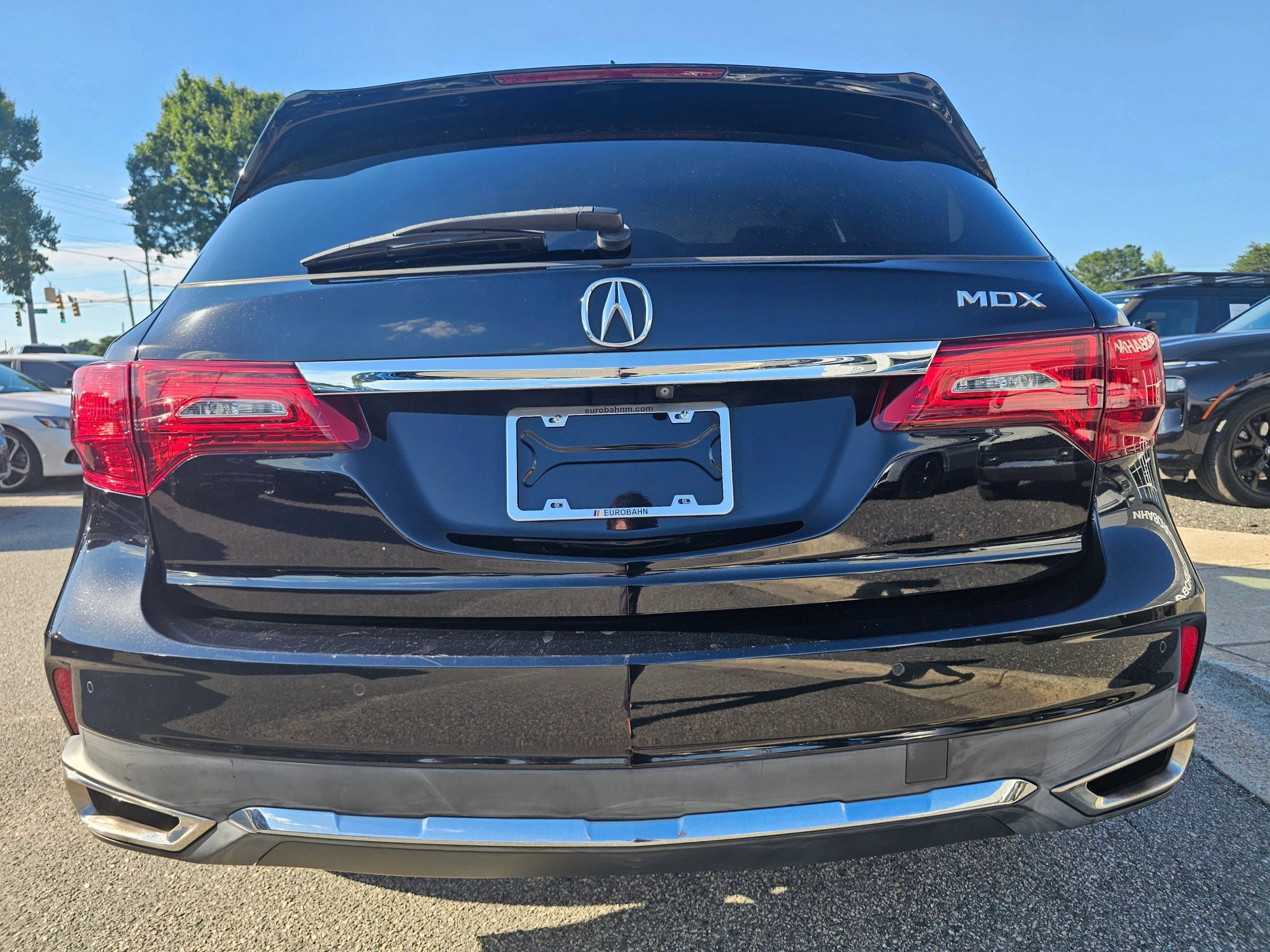 Used 2020 Acura MDX w/ Technology Package FWD image 4