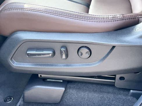 Used 2026 Honda Pilot Touring image 31