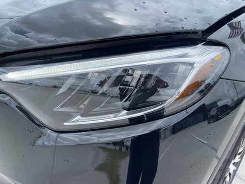 New 2025 Mercedes-Benz GLC 300 image 13