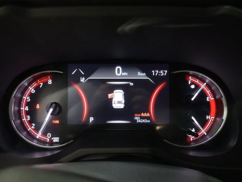 Used 2024 Toyota RAV4 LE image 38