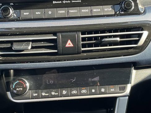 Used 2022 Kia Seltos Nightfall Edition image 15