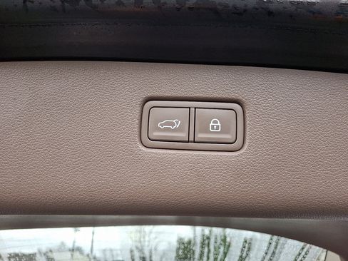 Used 2021 Genesis GV80 3.5T Prestige w/ Prestige Package 07 image 32