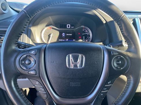 Used 2019 Honda Ridgeline RTL-T image 12