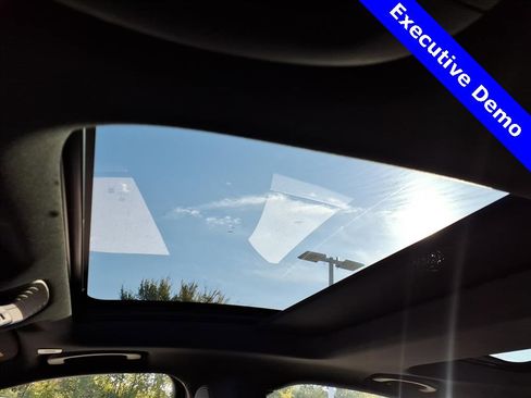 New 2025 Alfa Romeo Giulia RWD w/ Driving Assist Package image 16