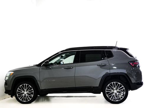 Used 2022 Jeep Compass Limited w/ Elite Group AWD/4WD image 6