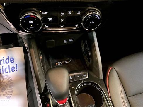 Used 2025 Chevrolet TrailBlazer RS w/ Convenience Package image 15