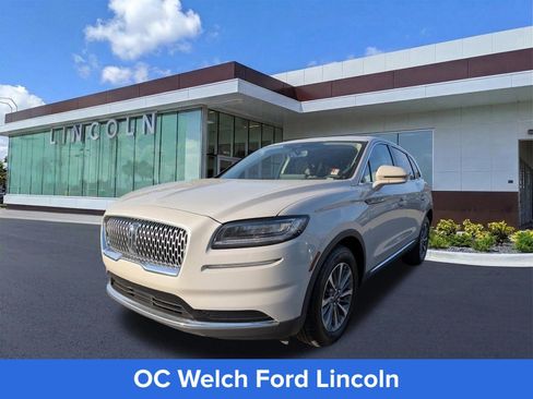 Used 2023 Lincoln Nautilus AWD w/ Premium Package image 5