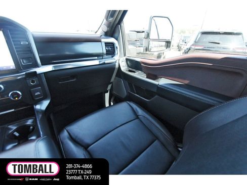 Used 2022 Ford F150 Lariat image 11