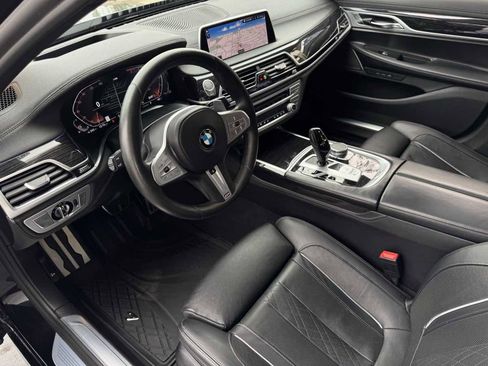 Used 2020 BMW 740i w/ M Sport Package image 15