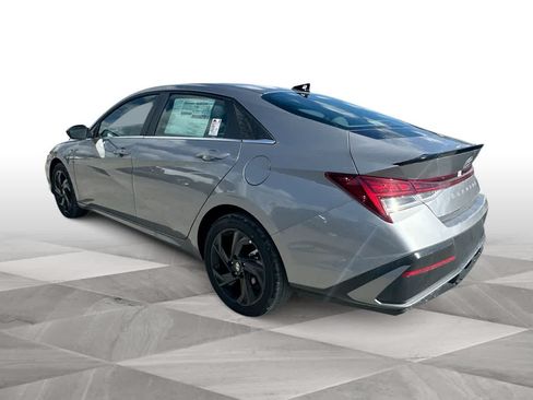 New 2026 Hyundai Elantra SEL Sport FWD image 6