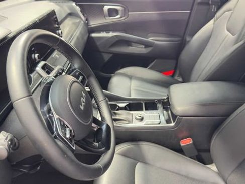 Used 2022 Kia Sorento S FWD image 24