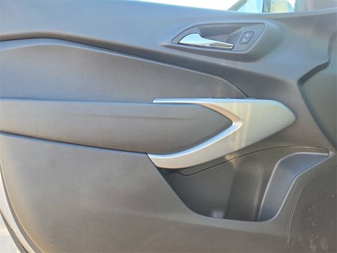 Certified 2024 Chevrolet Trax LS w/ LS Convenience Package image 12