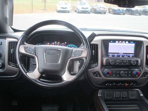 Used 2019 GMC Sierra 2500 Denali image 14