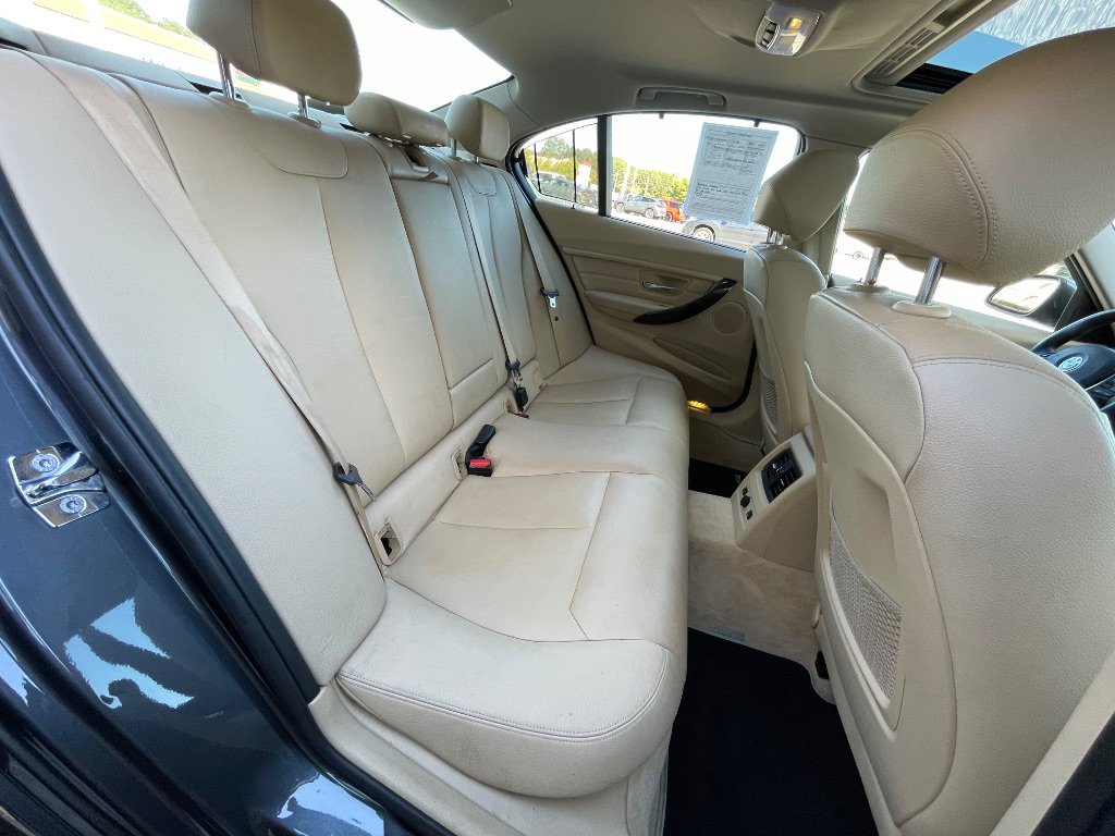 Used 2012 BMW 328i Sedan RWD image 26