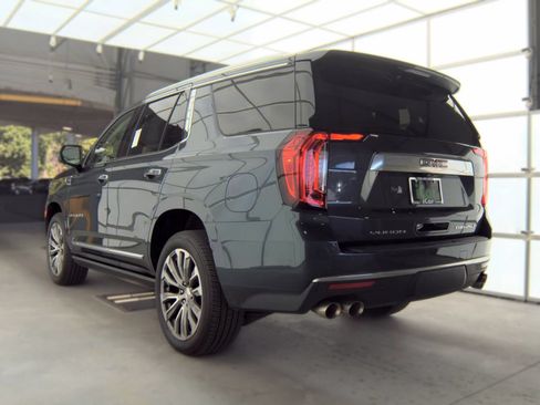 Used 2021 GMC Yukon Denali w/ Denali Premium Package AWD/4WD image 6