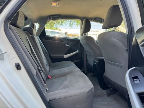 Used 2014 Toyota Prius Three FWD image 27
