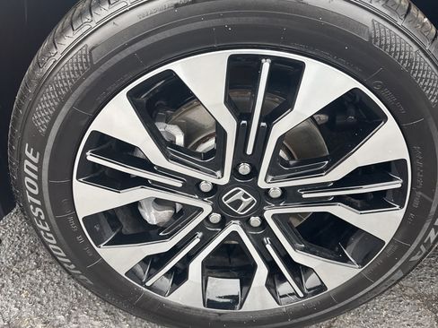 Used 2025 Honda Odyssey Elite image 10