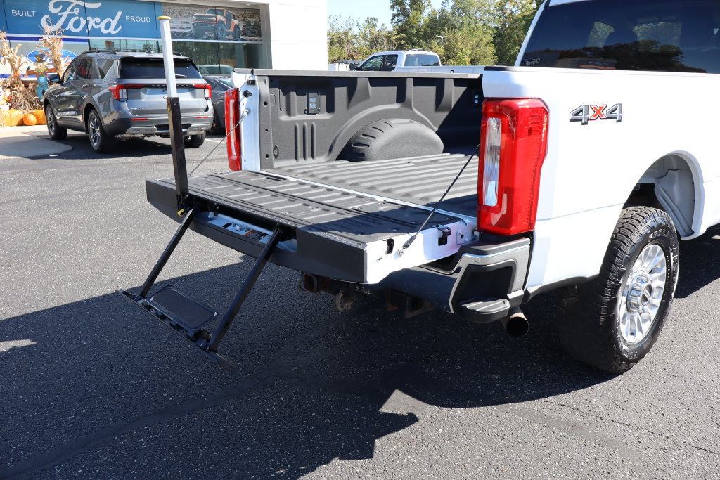 Used 2022 Ford F350 XL w/ STX Appearance Package AWD/4WD image 17