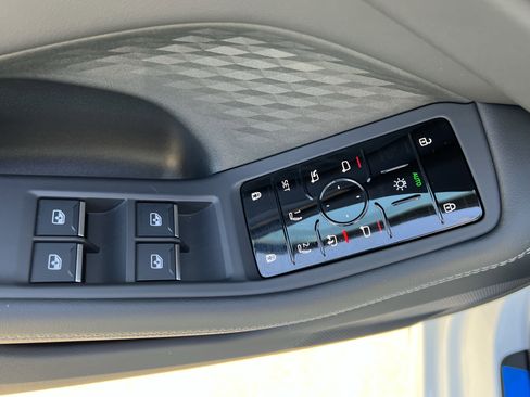 Used 2026 Audi A6 Premium w/ 20" Wheel Package AWD/4WD image 15