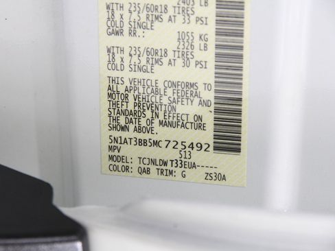 Used 2021 Nissan Rogue SV image 22