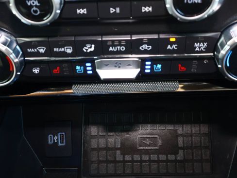 Used 2021 Ford F150 King Ranch w/ Equipment Group 601A High AWD/4WD image 32
