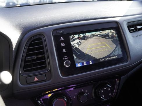 Used 2019 Honda HR-V Sport image 12