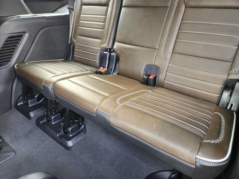 Certified 2025 GMC Yukon Denali Ultimate AWD/4WD image 31