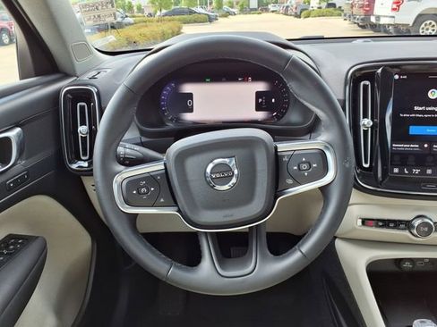 Certified 2023 Volvo XC40 B5 Plus w/ Protection Package Premier AWD/4WD image 22