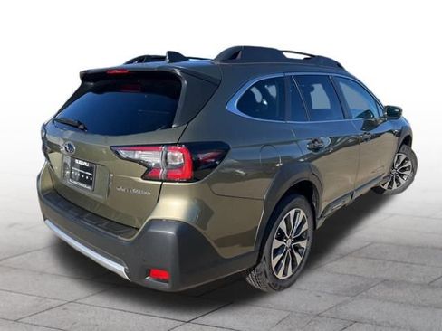Used 2025 Subaru Outback Limited image 6
