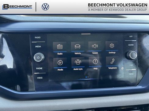Used 2023 Volkswagen Taos SE w/ Panoramic Sunroof Package AWD/4WD image 14