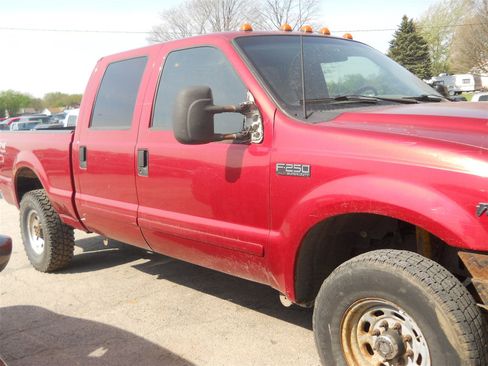 Used 2001 Ford F250 4x4 Crew Cab Super Duty image 1