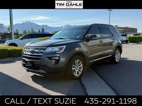 Used 2018 Ford Explorer XLT w/ Equipment Group 202A AWD/4WD image 5
