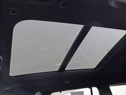 Used 2021 Jeep Grand Cherokee L Overland w/ Luxury Tech Group IV image 26