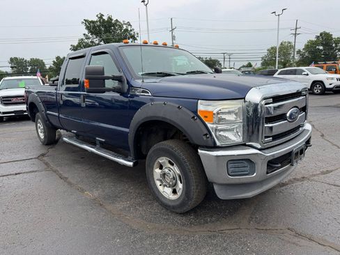 Used 2011 Ford F250 XLT w/ Advanced Security Group AWD/4WD image 7