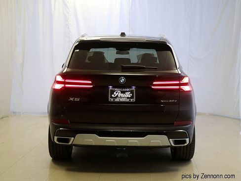 Used 2026 BMW X5 xDrive50e w/ Premium Package image 9