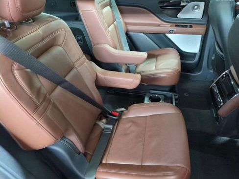 Used 2025 Lincoln Aviator Reserve w/ Equipment Group 201A AWD/4WD image 31