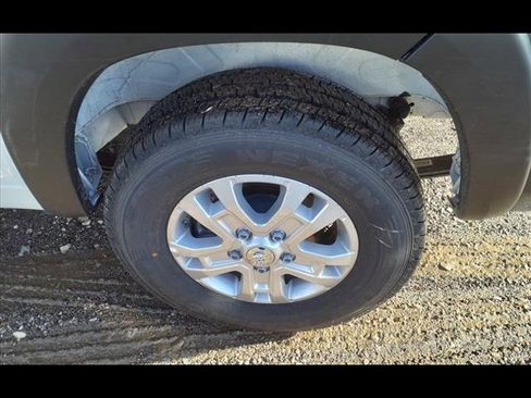 New 2024 RAM ProMaster 2500 w/ Quick Order Package 22G SLT image 11