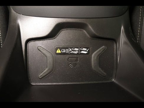 Used 2021 Chevrolet Colorado ZR2 image 30