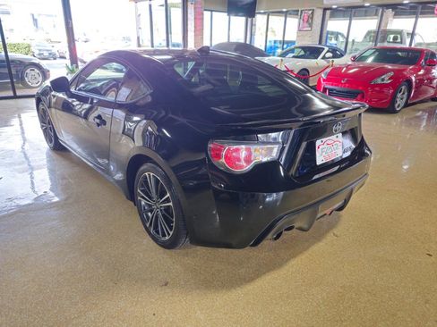 Used 2015 Scion FR-S image 5