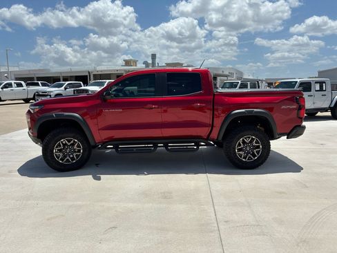 Used 2024 Chevrolet Colorado ZR2 w/ Technology Package AWD/4WD image 6
