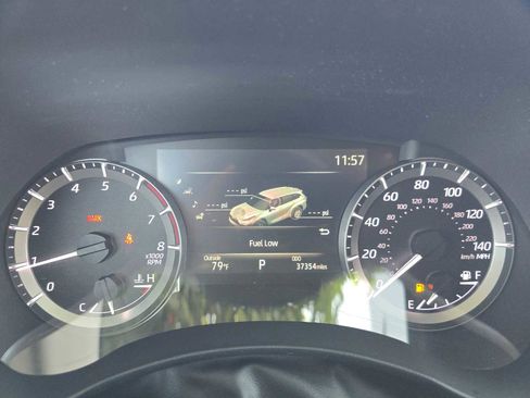 Used 2023 Toyota Highlander XLE FWD image 27