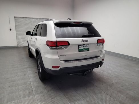 Used 2022 Jeep Grand Cherokee Limited image 6