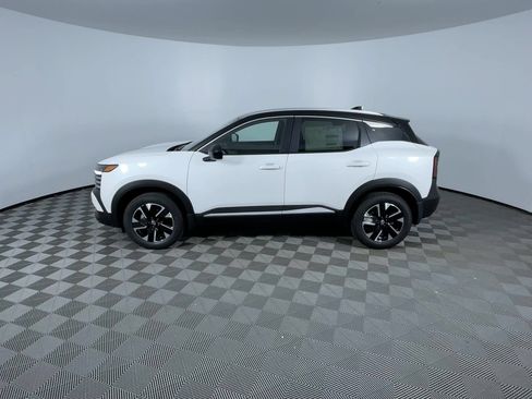 New 2026 Nissan Kicks SV w/ Cold Weather Package AWD/4WD image 5