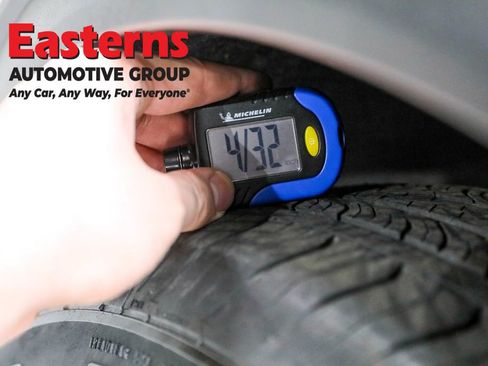 Used 2022 Ford Escape SE w/ Cold Weather Package image 26