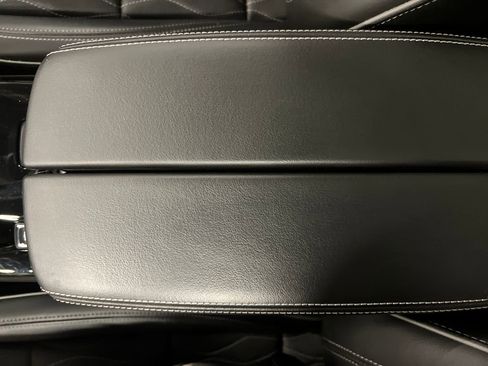 Certified 2021 Buick Envision Avenir w/ Technology Package II image 27