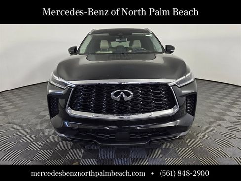 Used 2023 INFINITI QX60 Luxe w/ Vision Package image 2
